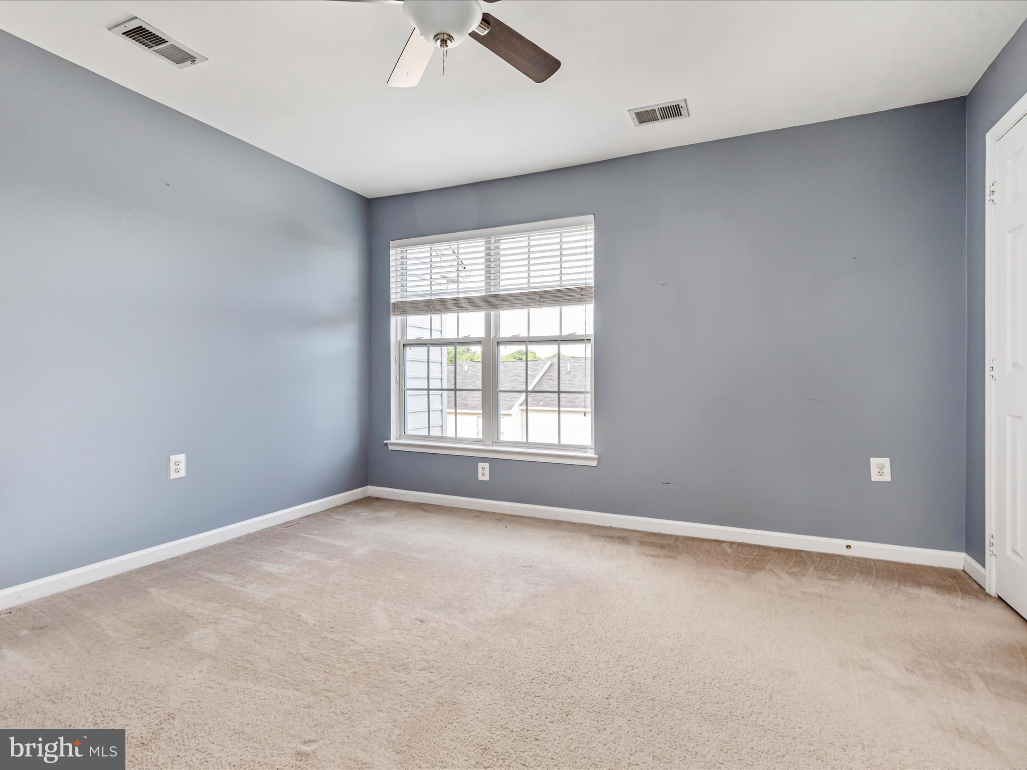 17365 Avion Square Round Hill, VA 20141 - Photo 12 of 23 primary bedroom