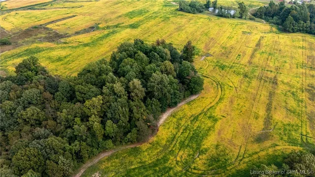 $1,500,000 | 256 State Highway, Scottsburg, IN 47170