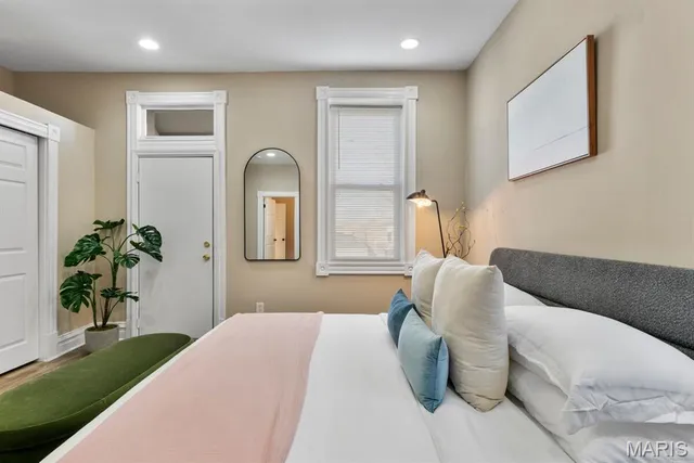 $240,000 | 3443 Keokuk Street, St. Louis, MO 63118