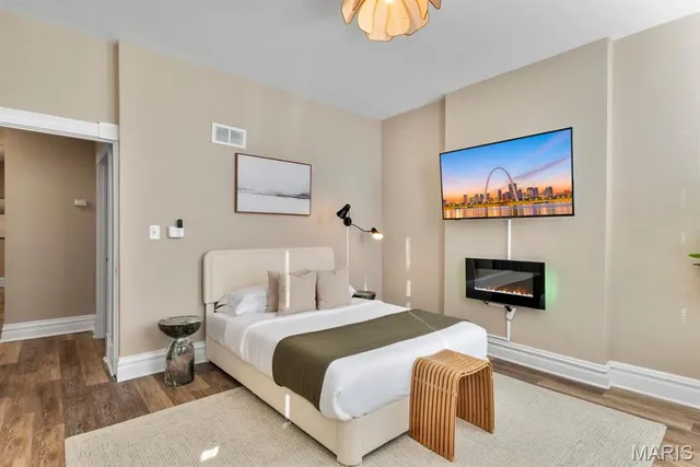 $240,000 | 3443 Keokuk Street, St. Louis, MO 63118