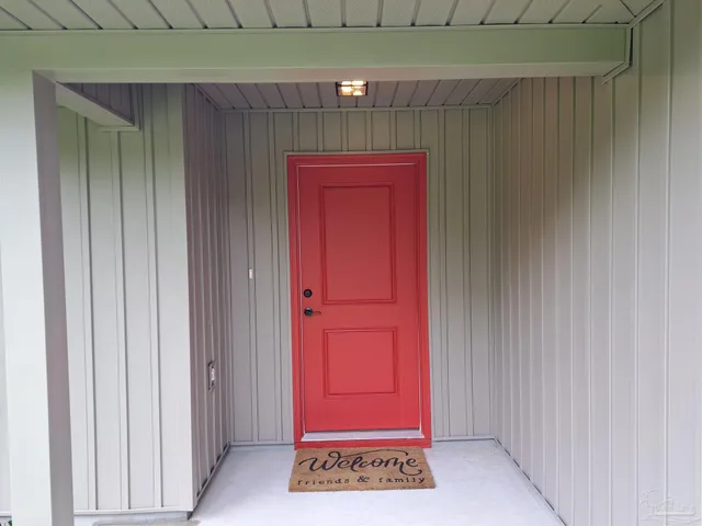 $305,000 | 7834 Tippin Avenue, Pensacola, FL 32514