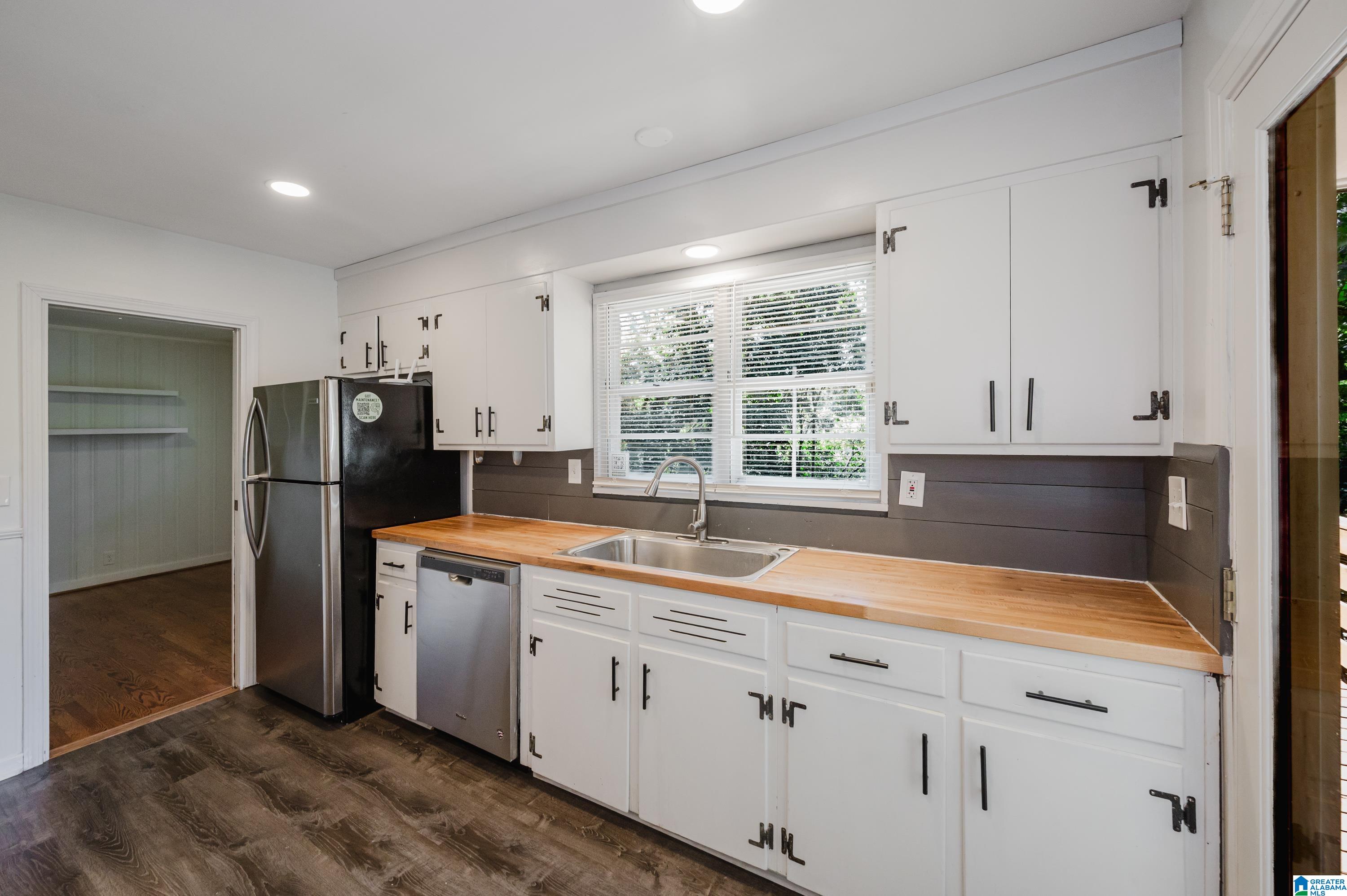 1109 Sunset Boulevard Birmingham, AL 35213 - Photo 16 of 49