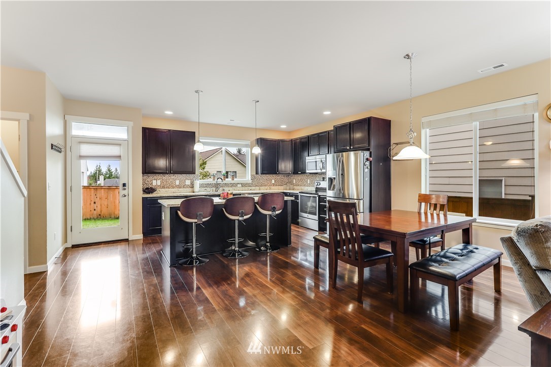 13441 Southeast 181st Street Renton, WA 98058 - Photo 3 of 21 Gallery Image 3