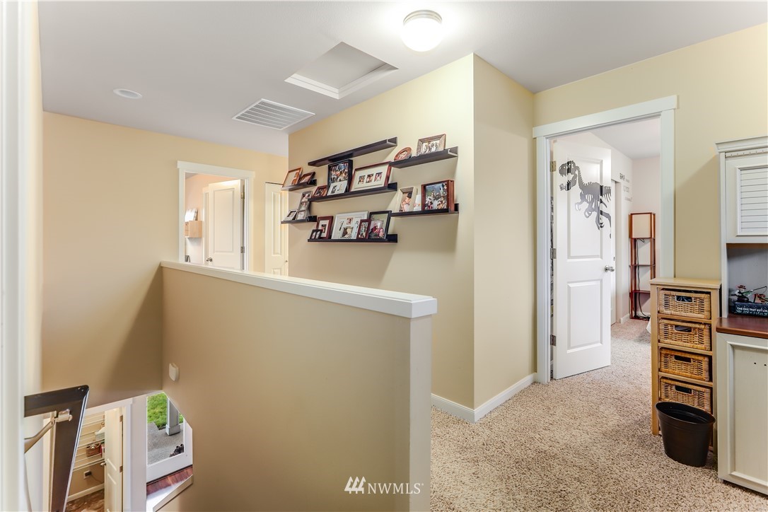 13441 Southeast 181st Street Renton, WA 98058 - Photo 9 of 21 Gallery Image 9