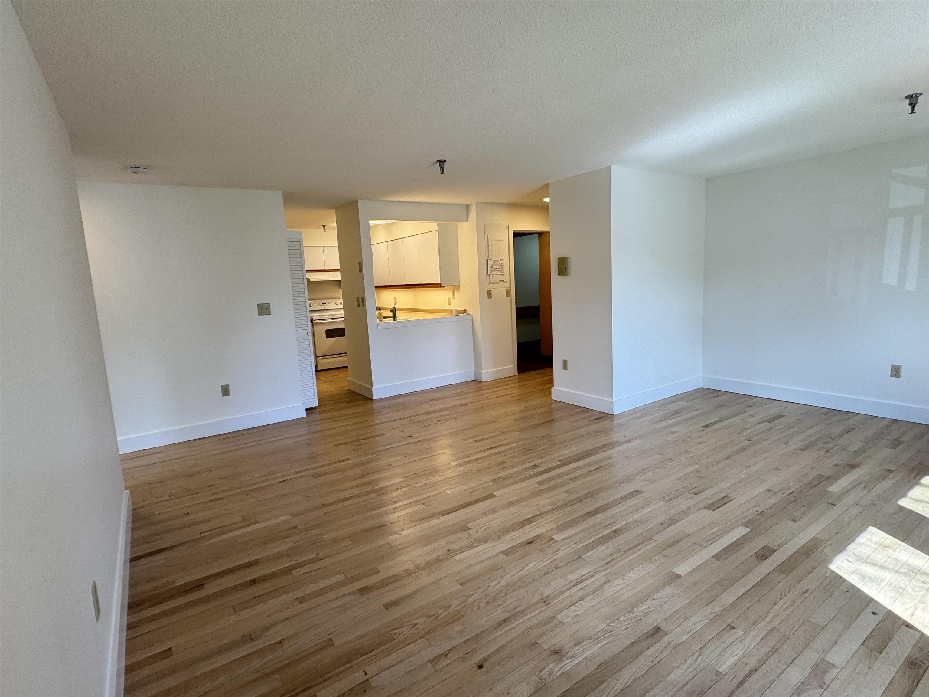 53 Lyme Road, Unit 27 Hanover, NH 03755 - Photo 6 of 57 Gallery Image 6