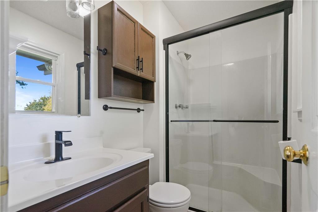 28431 Woodland Road Paola, KS 66071 - Photo 31 of 64