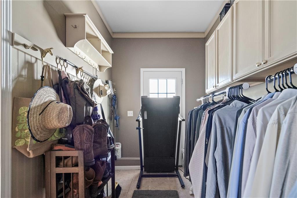 28431 Woodland Road Paola, KS 66071 - Photo 37 of 64