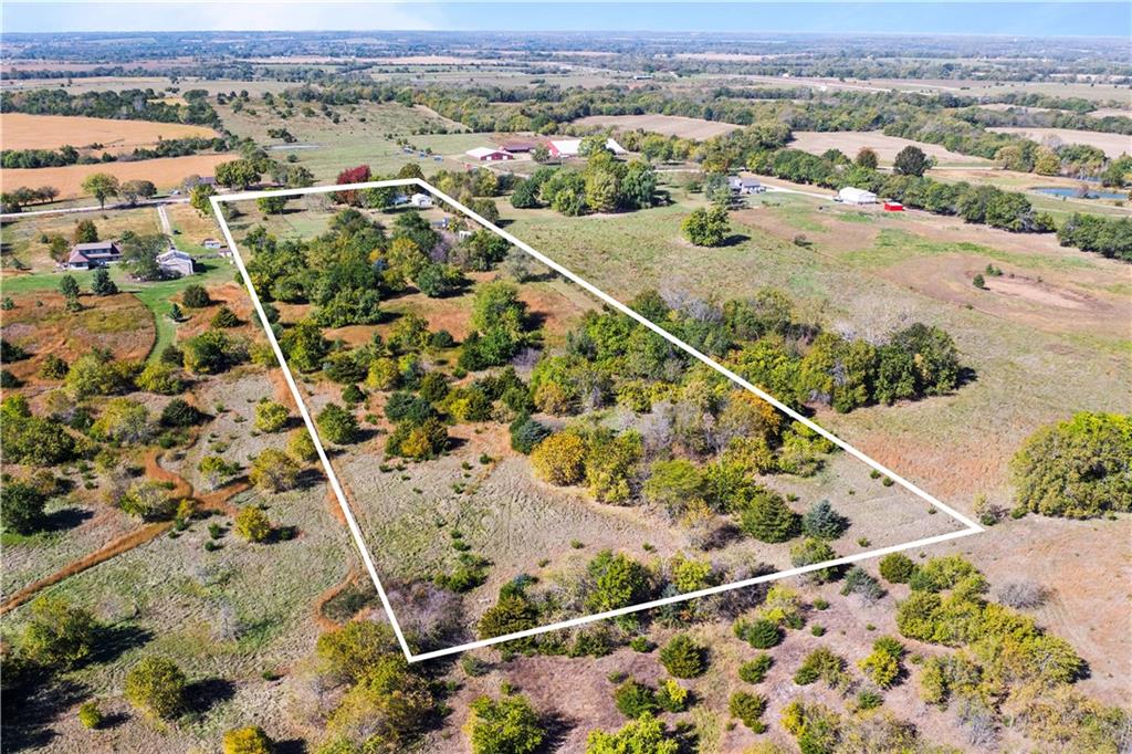 28431 Woodland Road Paola, KS 66071 - Photo 60 of 64