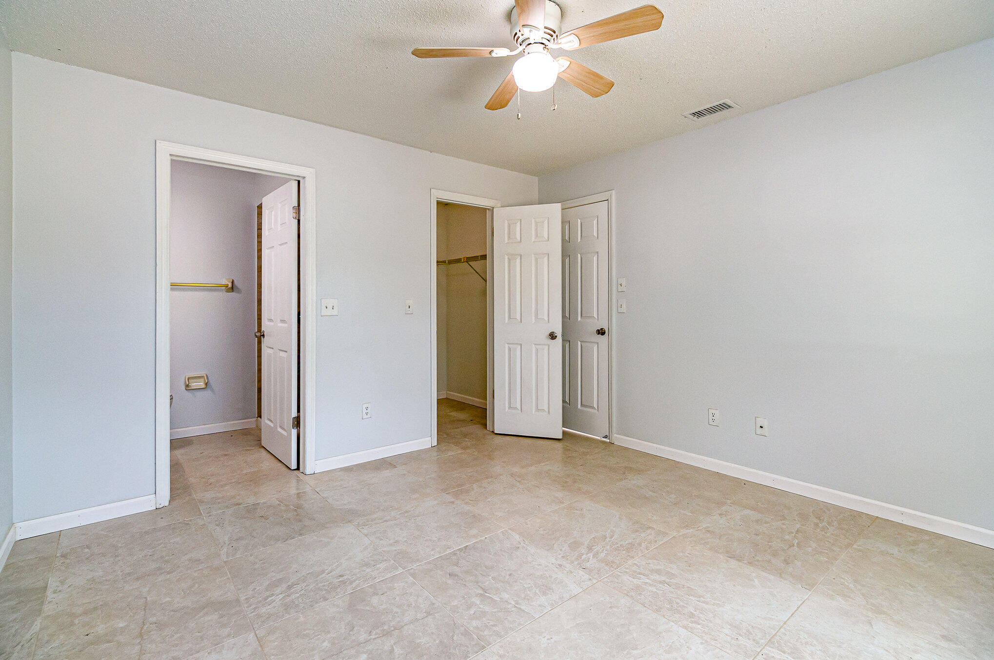 971 Gulfport Road Southeast Palm Bay, FL 32909 - Photo 12 of 23 018_i77a2193-edit