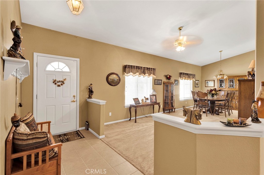 14570 Gayhead Road Apple Valley, CA 92307 - Photo 4 of 54 Gallery Image 4
