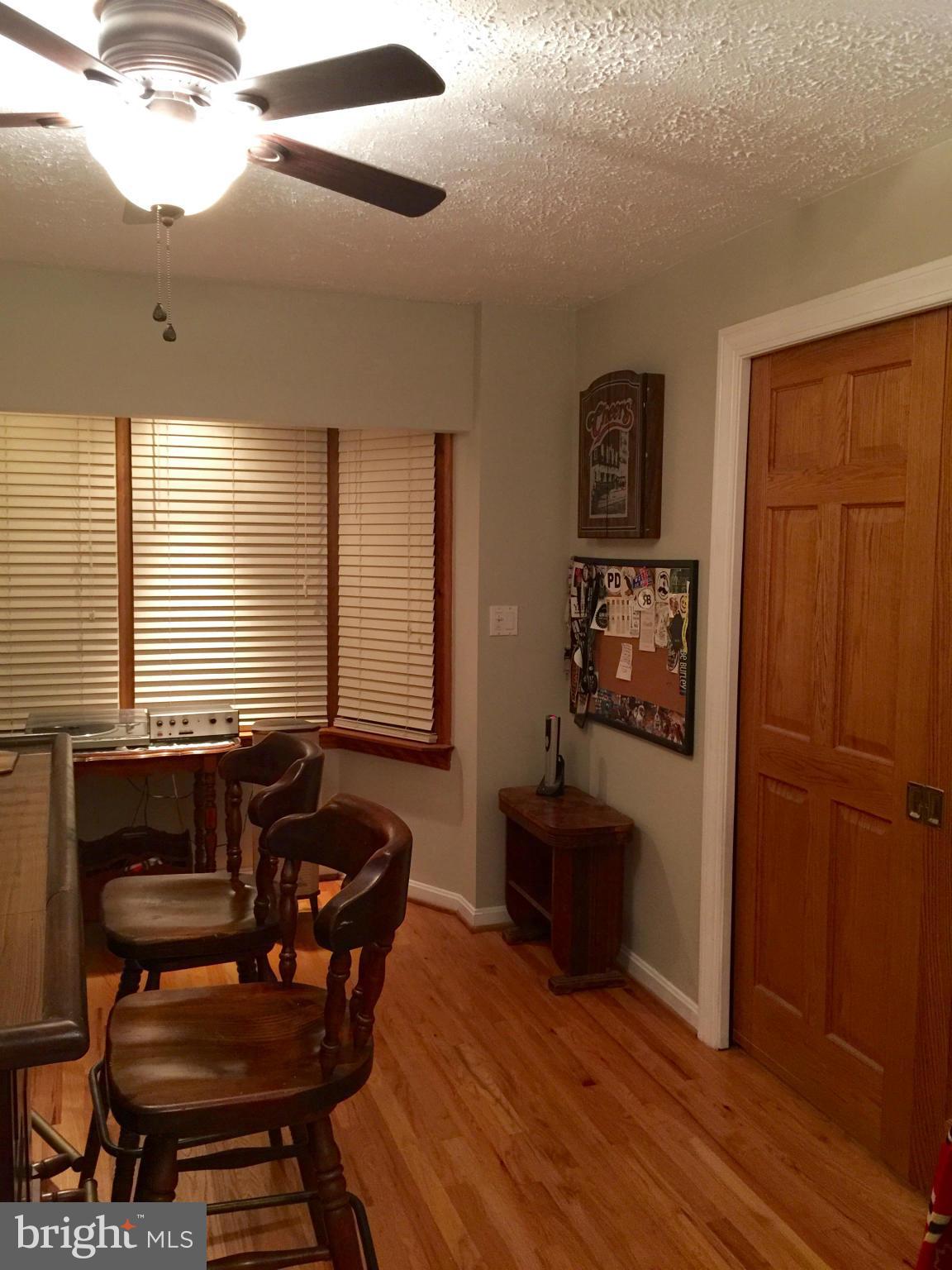 924 Adana Road Baltimore, MD 21208 - Photo 11 of 25 Interior (General)