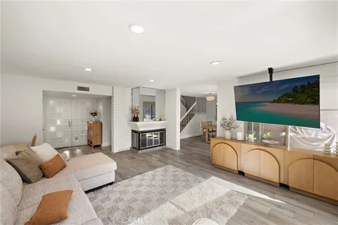 $1,175,000 | 24346 Parkside Drive East, Laguna Niguel, CA 92677