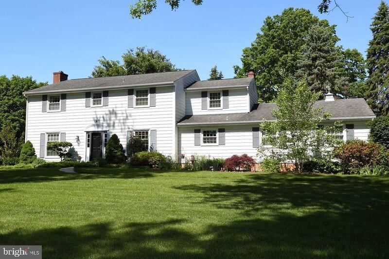 2740 Old Orchard Road Lancaster, PA 17601 - Photo 2 of 27