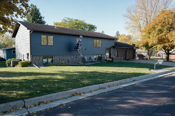 $259,000 | 220 Christina Street, Fairmont, MN 56031