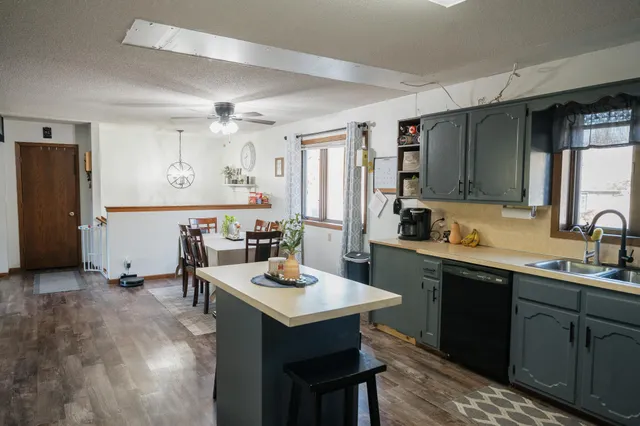 $286,000 | 220 Christina Street, Fairmont, MN 56031