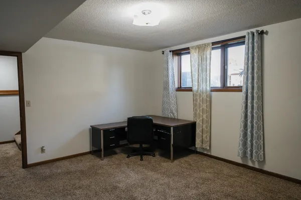 $259,000 | 220 Christina Street, Fairmont, MN 56031