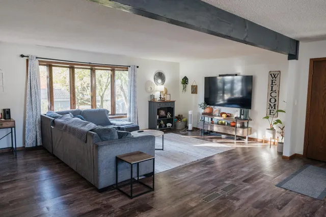 $286,000 | 220 Christina Street, Fairmont, MN 56031