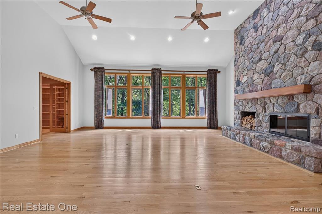 425 Courtney Road Leonard, MI 48367 - Photo 10 of 89 Gallery Image 10