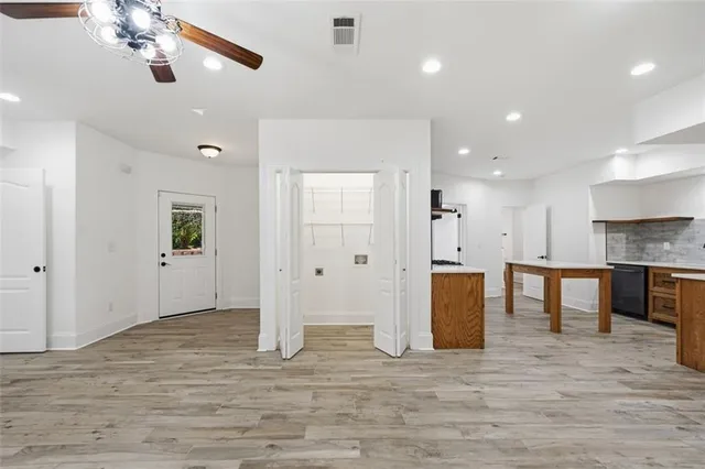 $1,800,000 | 7611 Regency Circle, Sandy Springs, GA 30350