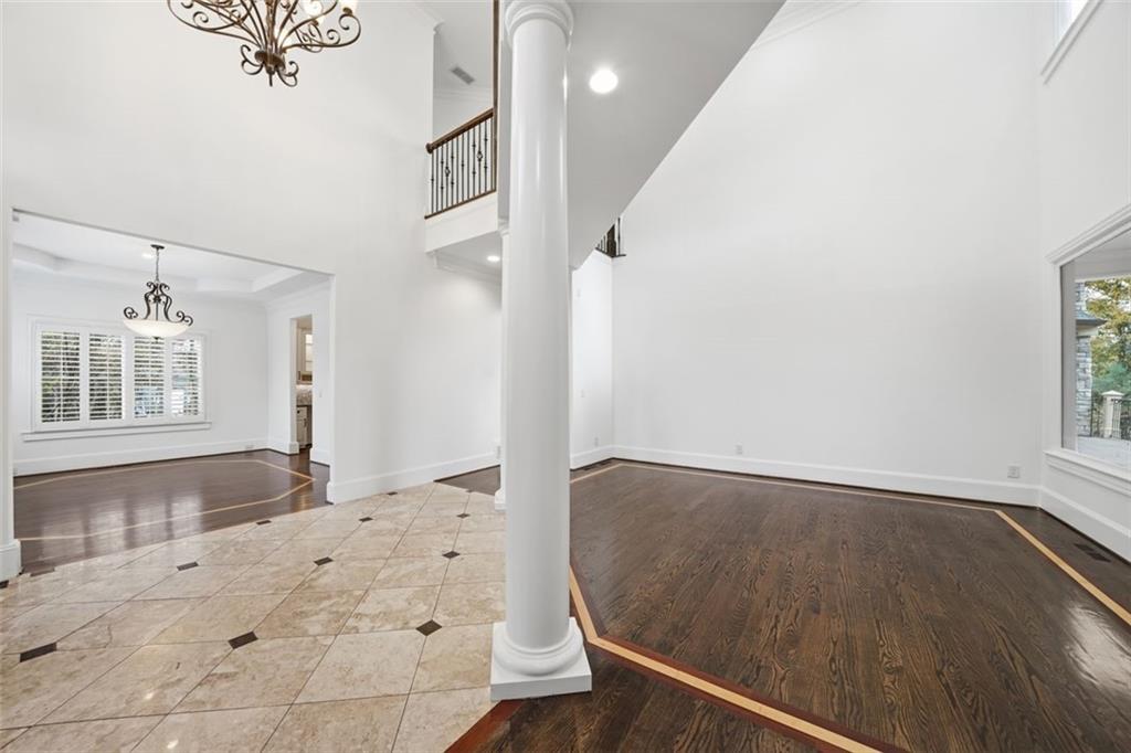 7611 Regency Circle Sandy Springs, GA 30350 - Photo 8 of 74