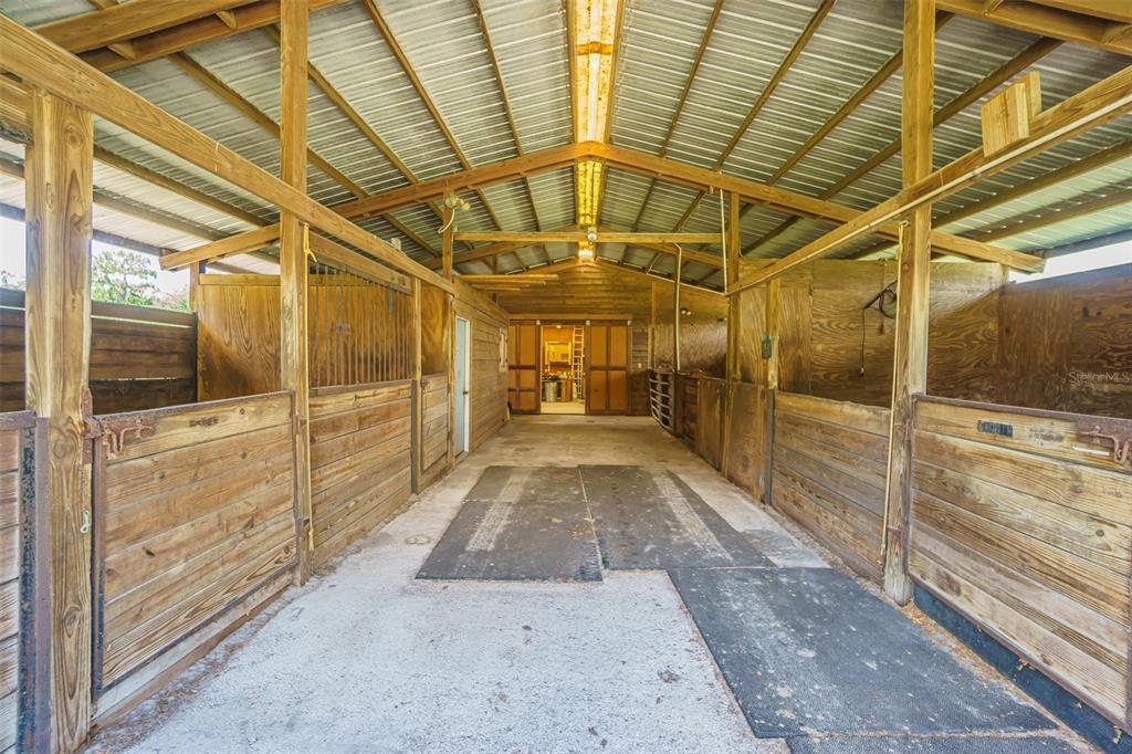 18125 Dorman Road Lithia, FL 33547 - Photo 5 of 56 Gallery Image 5