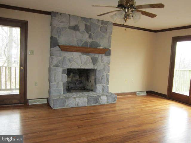 1143 Apple Pie Ridge Road Winchester, VA 22603 - Photo 4 of 18 Family Room