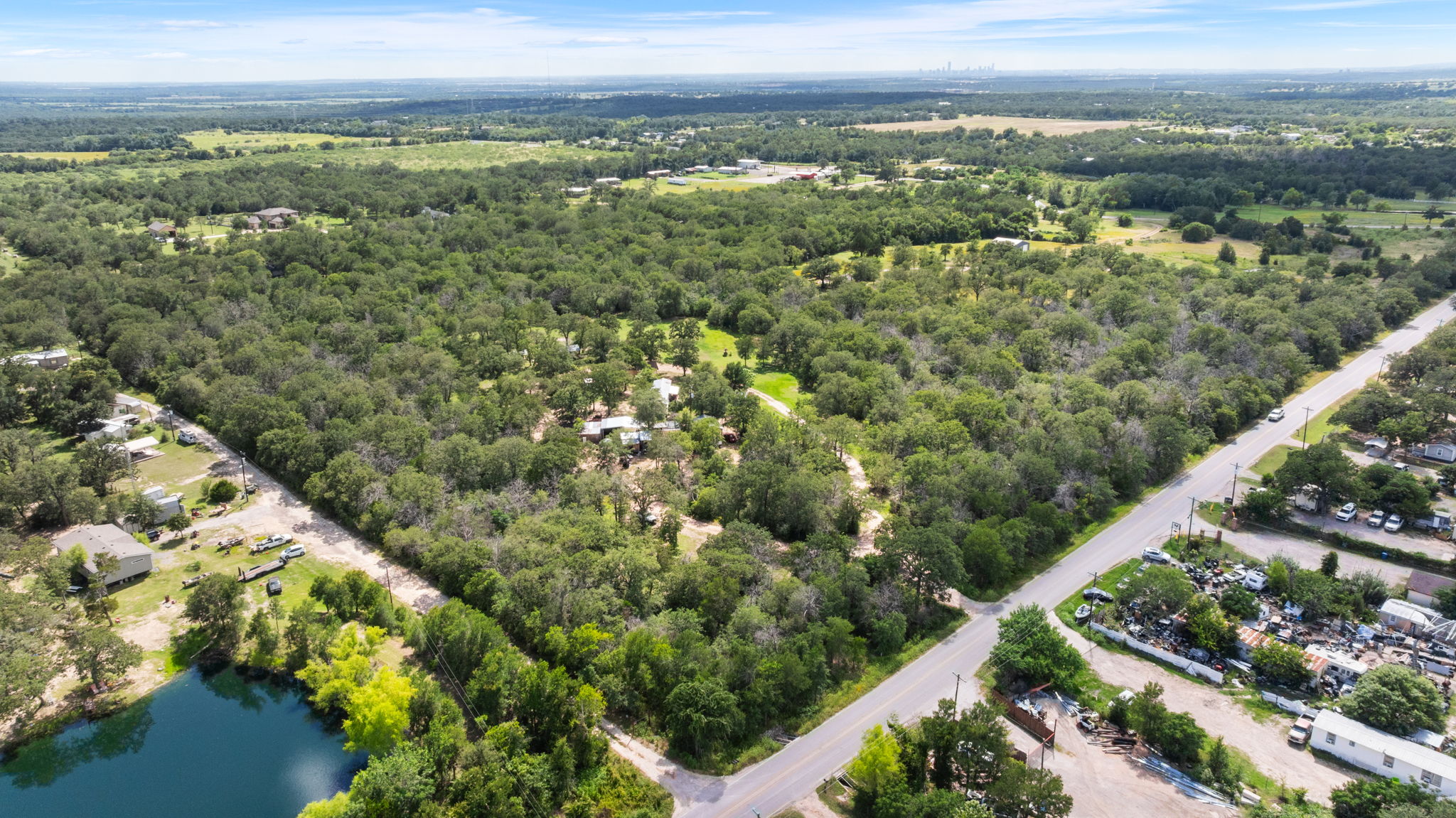20311 Ed Acklin Road Manor, TX 78653 - Photo 21 of 40 Gallery Image 21