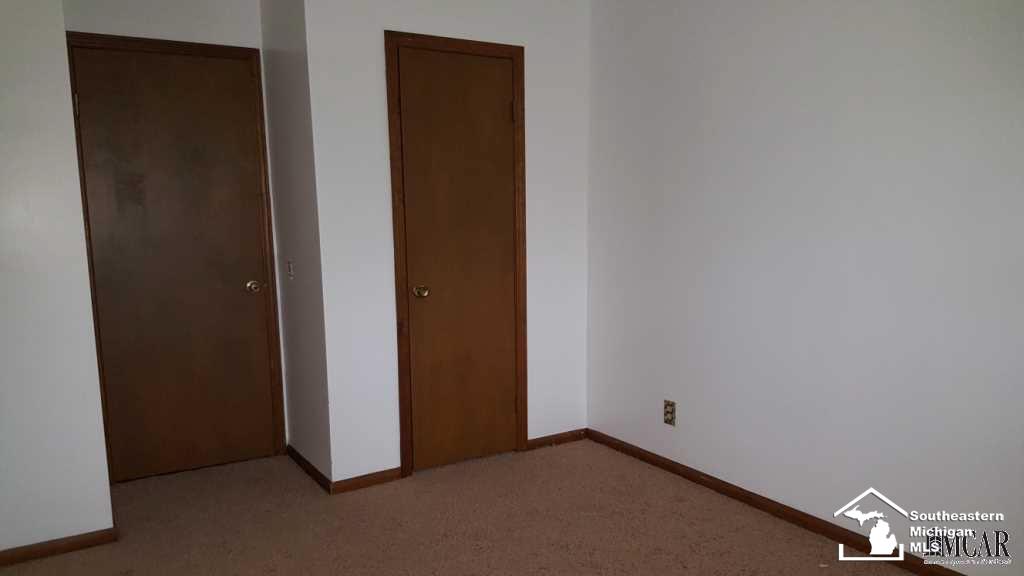 11269 Grafton Road Carleton, MI 48117 - Photo 13 of 19