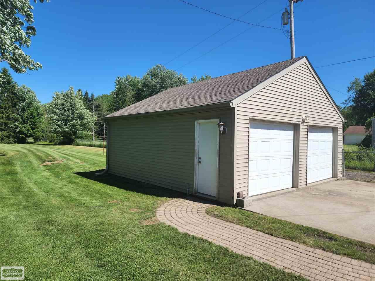 2928 Goodells Road Goodells, MI 48027 - Photo 16 of 18