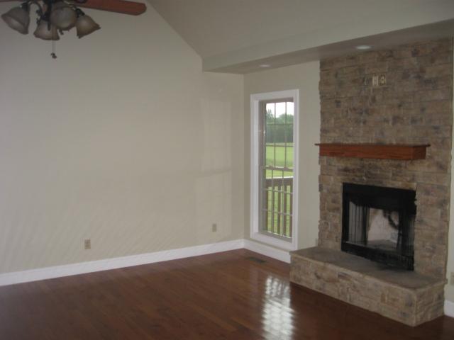 4689 Barfield Crescent Road Murfreesboro, TN 37128 - Photo 3 of 7 Gallery Image 3