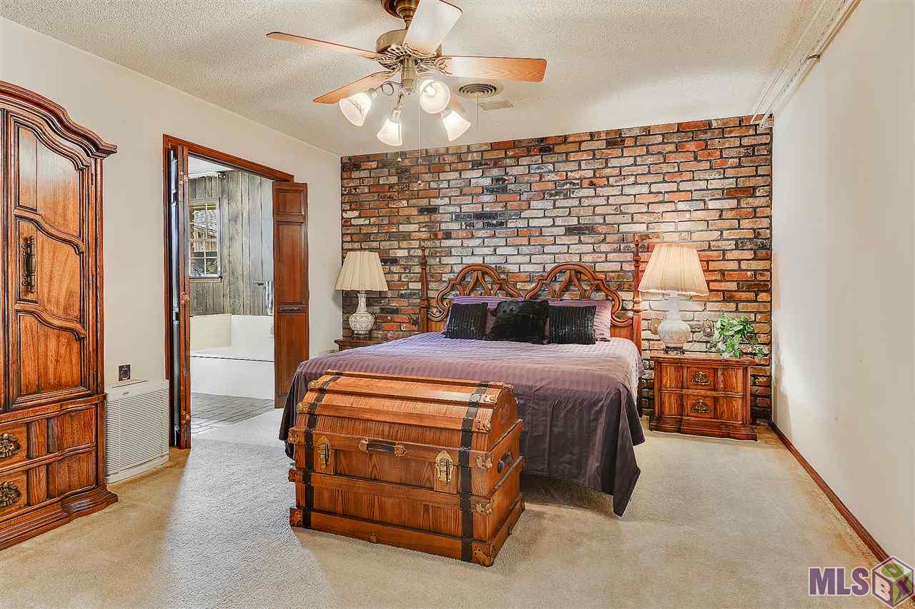 12021 Sullivan Road Baton Rouge, LA 70818 - Photo 9 of 17