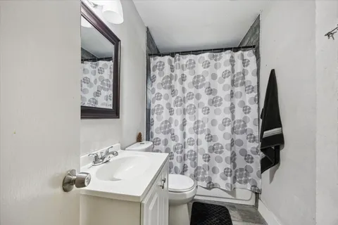 $140,000 | 10109 Chesterfield Drive, Houston, TX 77051