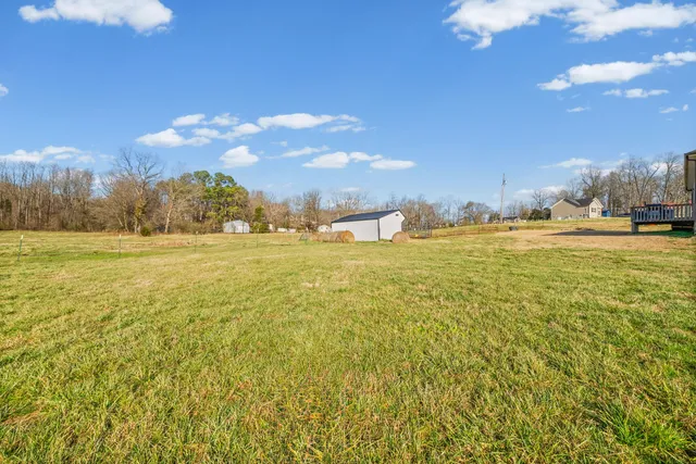 $400,000 | 1211 North Charlotte Street, Dickson, TN 37055