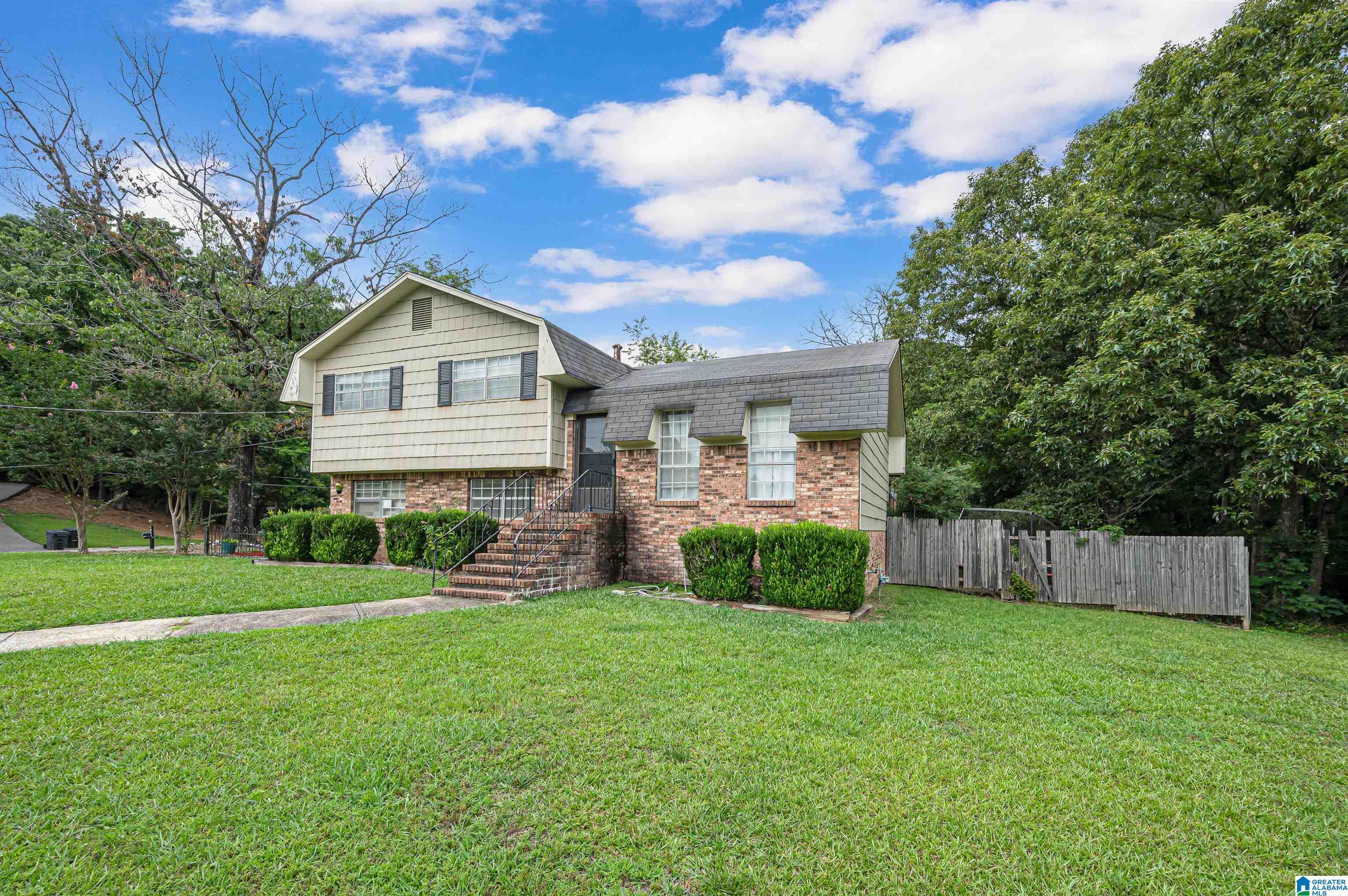 1001 Ryecroft Circle Pelham, AL 35124 - Photo 2 of 50