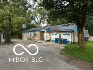2430 North Mitthoefer Road Indianapolis, IN 46229 - Photo 1 of 26 Gallery Image 1