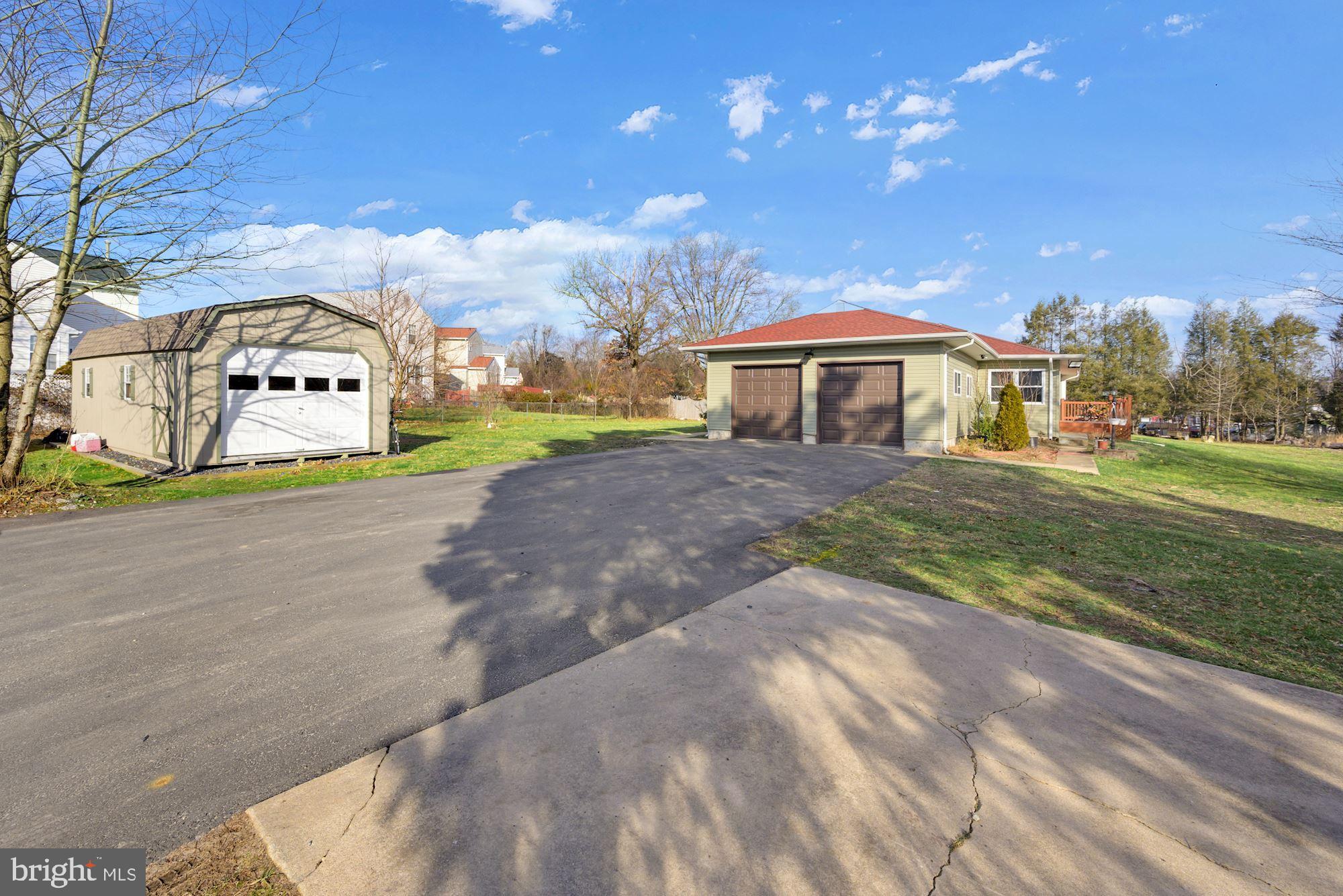 429 Cooper Folly Road Atco, NJ 08004 - Photo 4 of 34