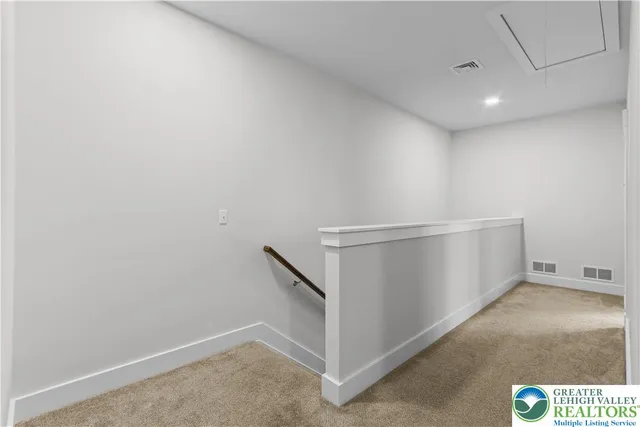 $2,500 | 1674 Best Place, Bethlehem, PA 18017