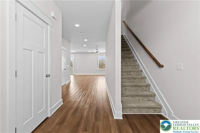 $2,500 | 1674 Best Place, Bethlehem, PA 18017