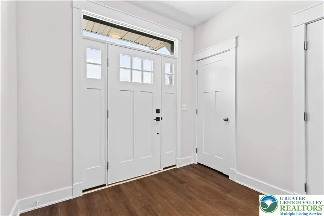 $2,500 | 1674 Best Place, Bethlehem, PA 18017