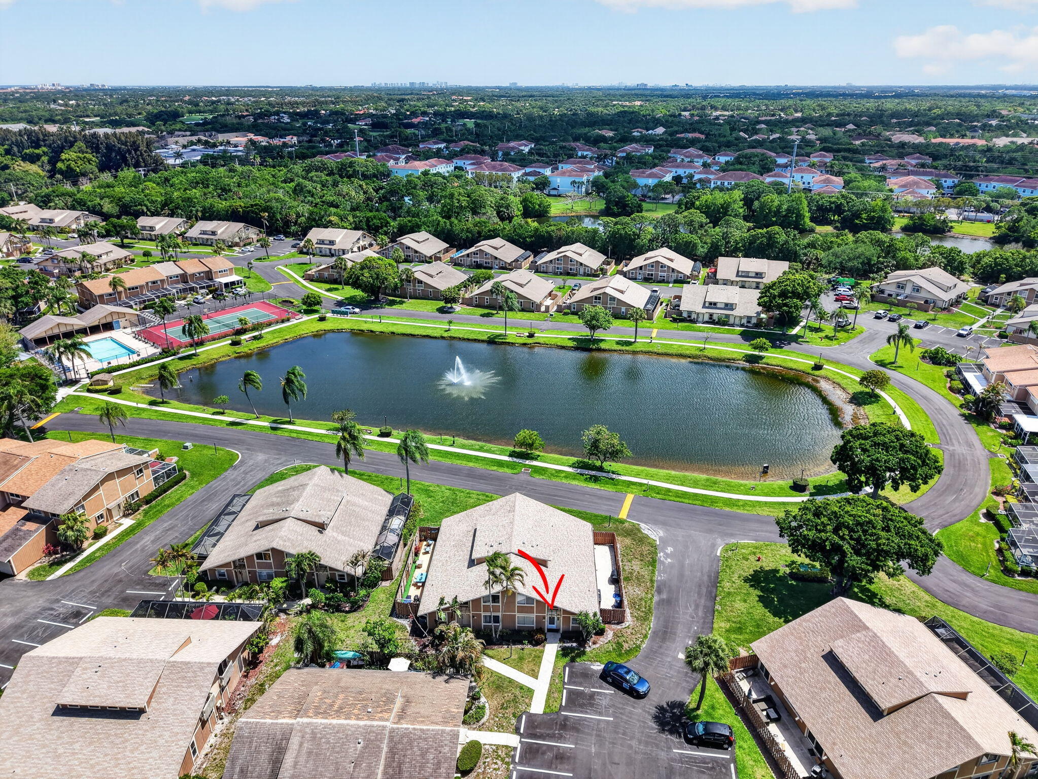 102 Maplecrest Circle Jupiter, FL 33458 - Photo 36 of 39 aerial view
