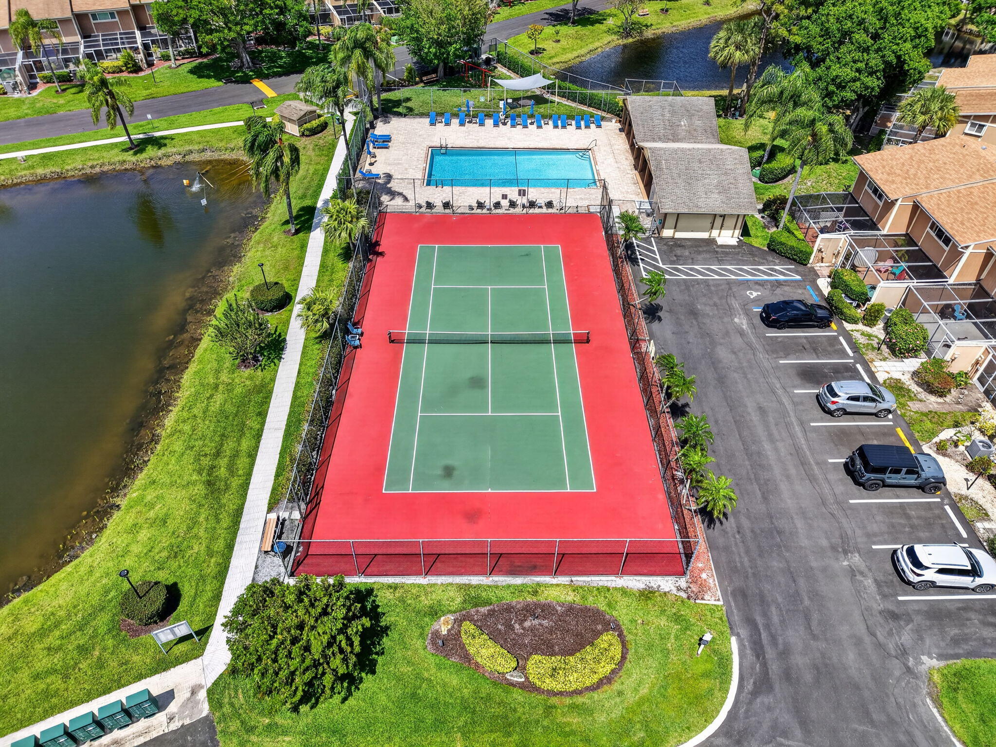 102 Maplecrest Circle Jupiter, FL 33458 - Photo 38 of 39 amenities