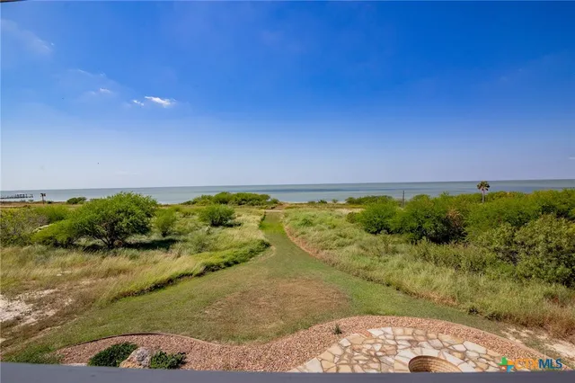 $749,000 | 342 Bay Club Drive, Seadrift, TX 77983