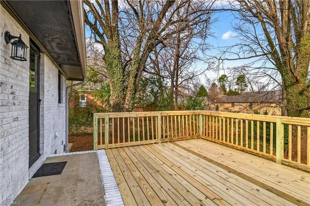 $279,000 | 2204 Dulaire Road, Greensboro, NC 27407