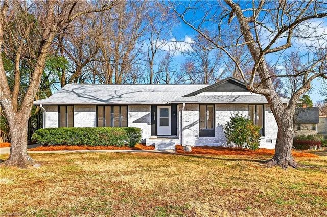 $279,000 | 2204 Dulaire Road, Greensboro, NC 27407