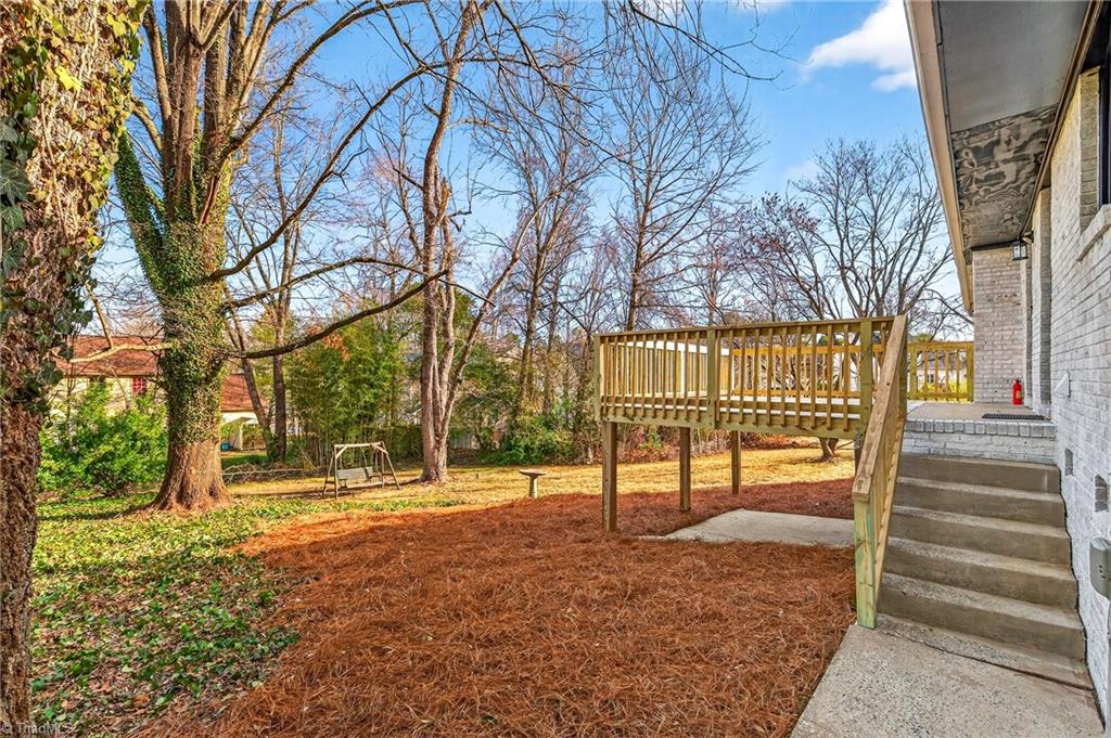 2204 Dulaire Road Greensboro, NC 27407 - Photo 5 of 45