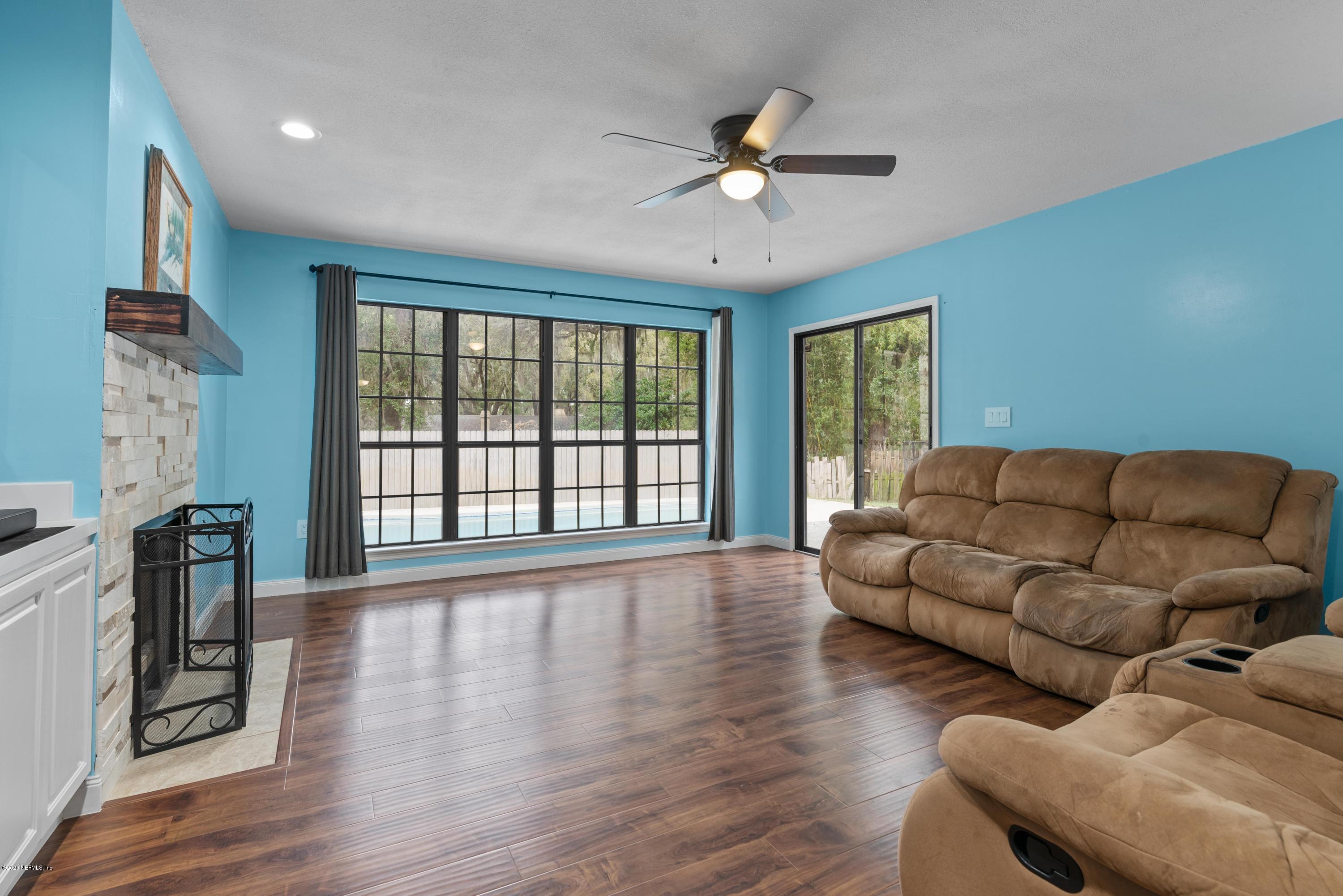 6369 Ferber Road Jacksonville, FL 32277 - Photo 20 of 35 Family Room