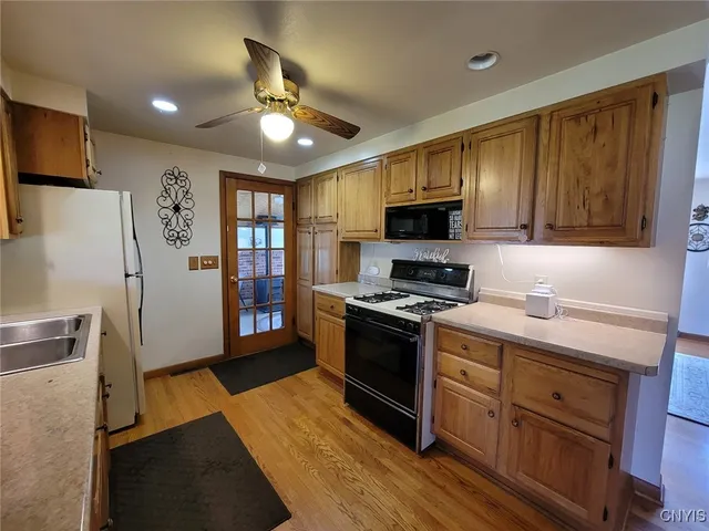 $215,000 | 5423 Omara Drive, Brewerton, NY 13029