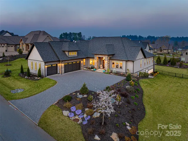 $1,300,000 | 274 Daniel Cir Drive, Mills River, NC 28759