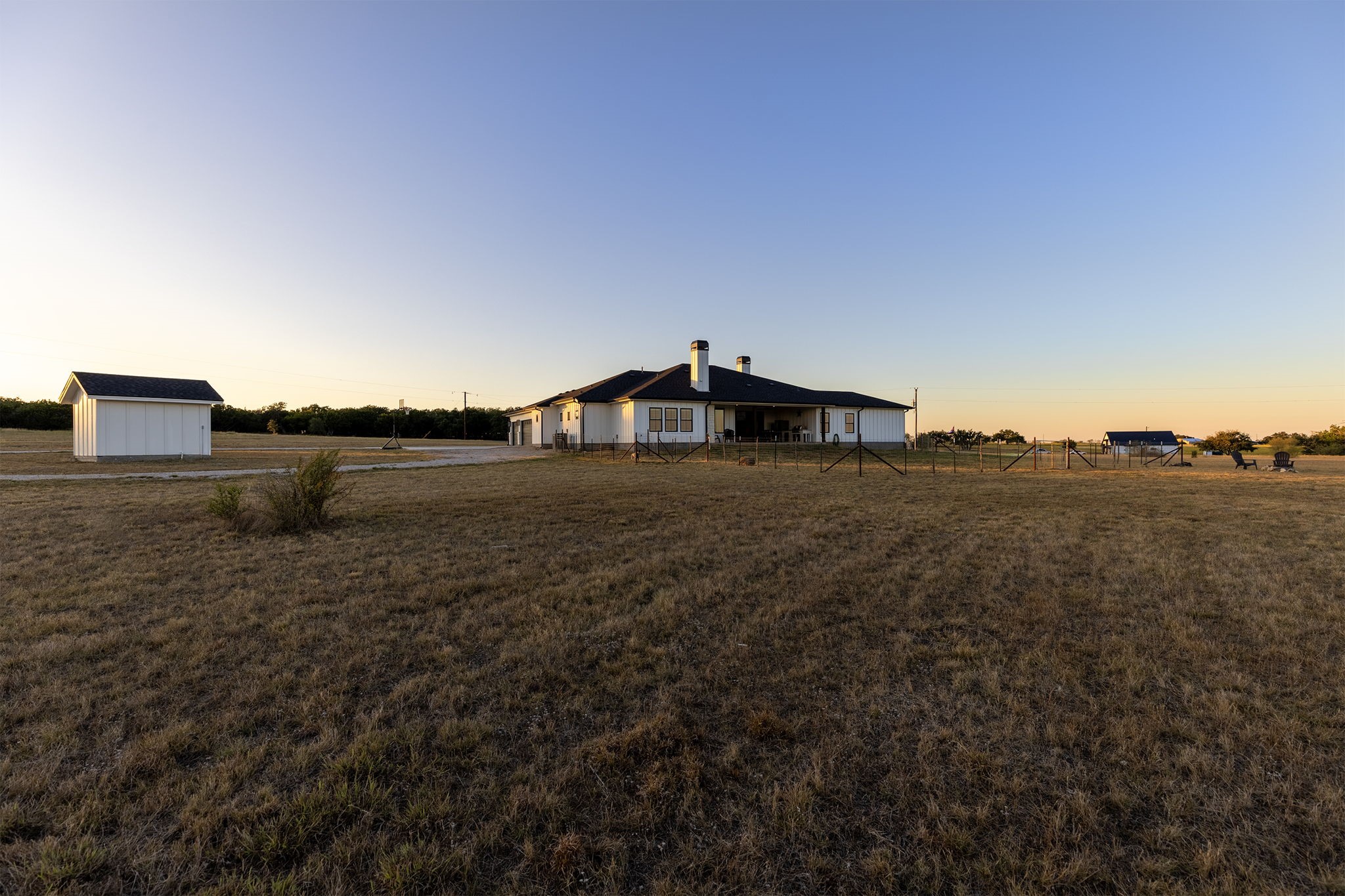 345 Judge's Road Burnet, TX 78611 - Photo 38 of 40 a view of a big yard with a house