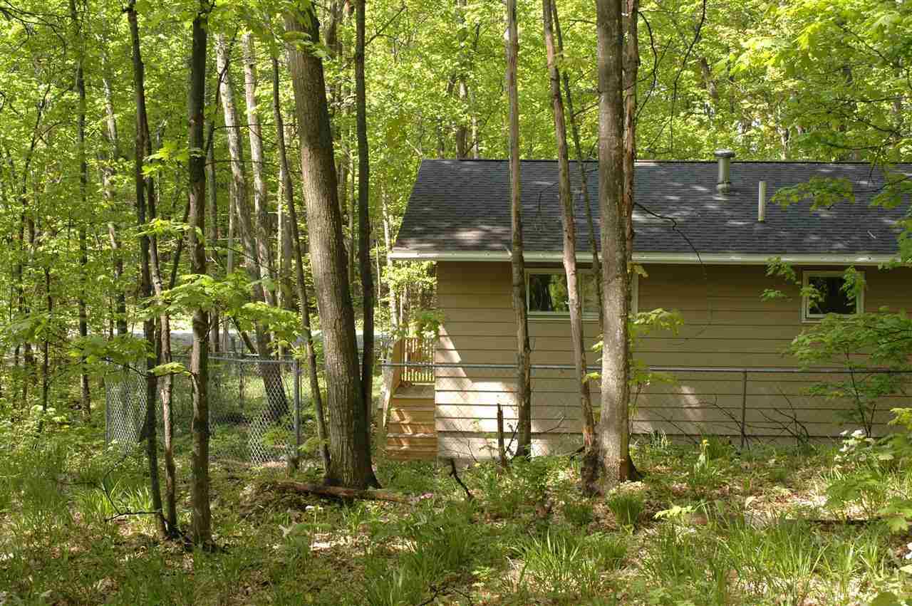 2110 North Jacobson Road Suttons Bay, MI 49682 - Photo 19 of 20 1785396-18.JPG